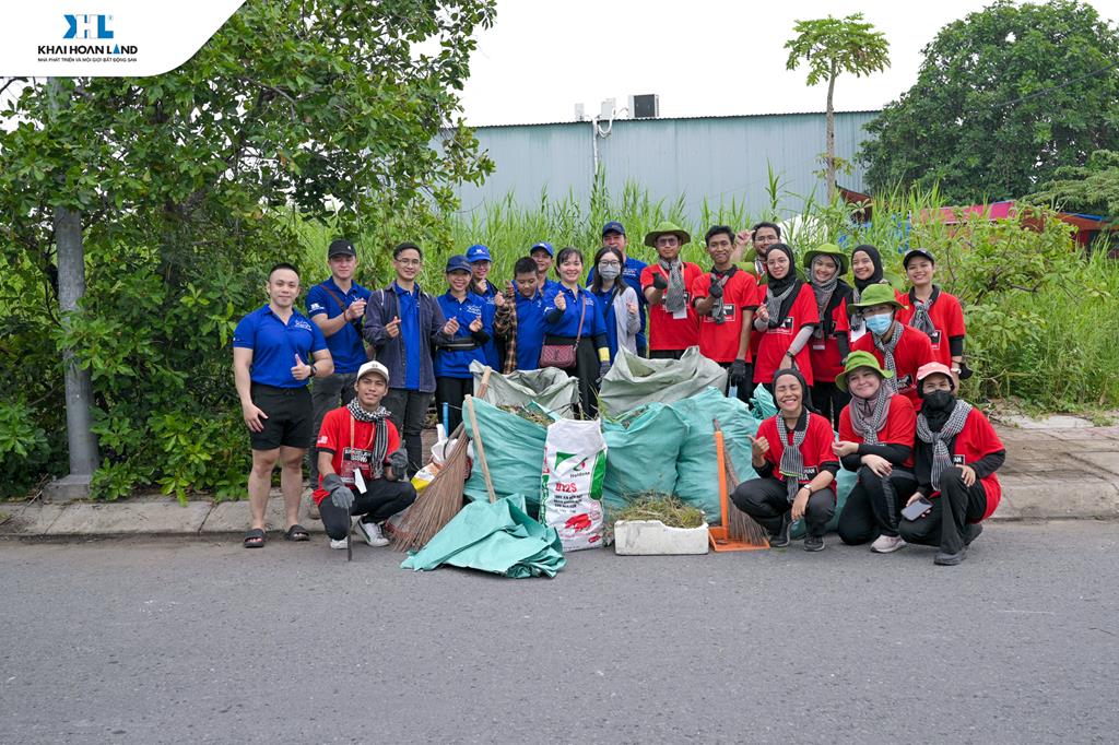 “HÀNH TRÌNH XANH KHẢI HOÀN LAND” ĐỢT 4: CÙNG NHAU DỌN RÁC – TRONG LÀNH DÒNG KÊNH